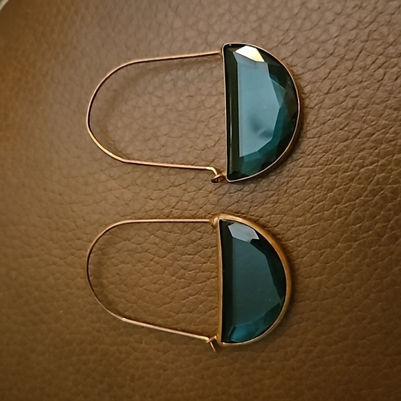 House of Harlow 1960 Faceted Teal Green Glass Mod Hoop Earrings - Picture 2 of 6